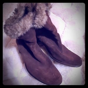 Gently used dansko boots
